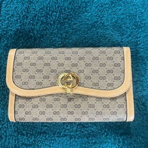 Vintage Authentic women’s wallet
